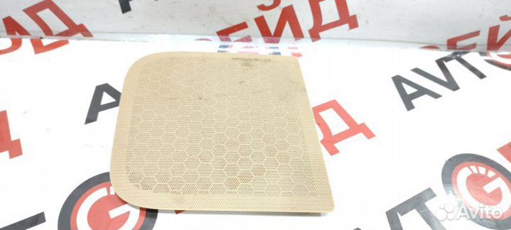 Сетка динамика задняя левая Volkswagen Touareg 7LA