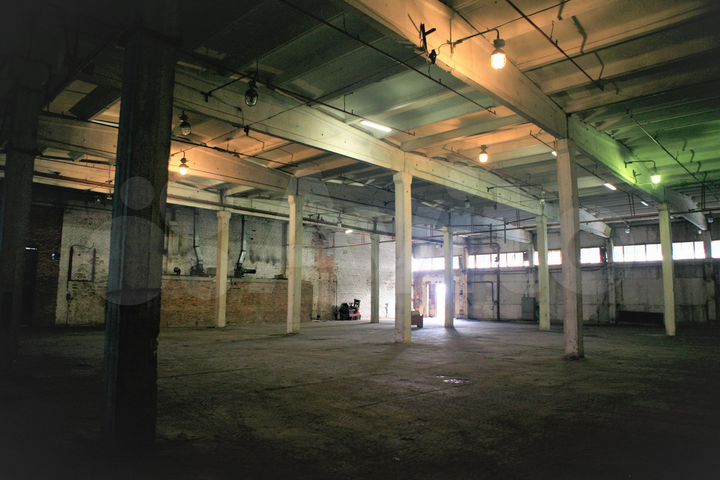 Склад, 4700 м²