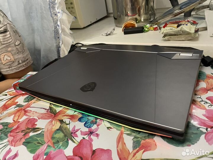 Msi titan gt76