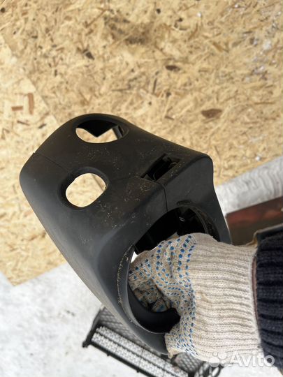 Renault Duster 1 2015-2020 Кожух подрулевой