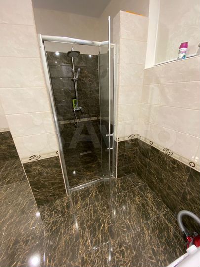 Дом 185 м² на участке 6 сот.