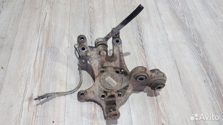 Кулак поворотный Цапфа Ступица в сборе Hyundai I30