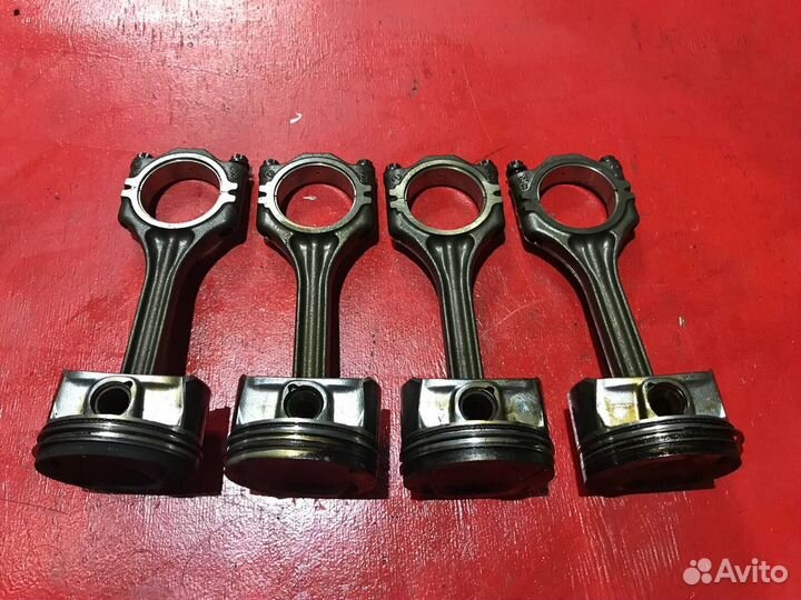 Поршень с шатуном Volkswagen Golf CAV 1.4