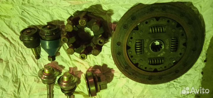 Запчасти на бмв 85 года