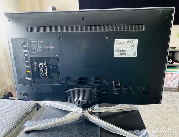 Телевизор samsung SMART tv 32