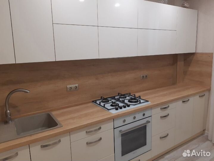 Кухонный гарнитур в наличии