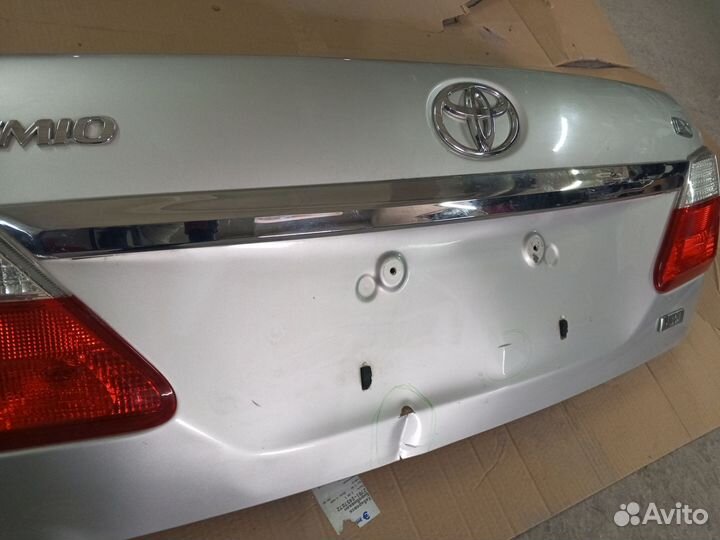 Крышка багажника Toyota premio