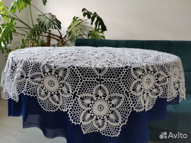 Кружевная скатерть