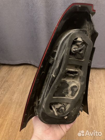 Фонарь задний правый на renault logan 1