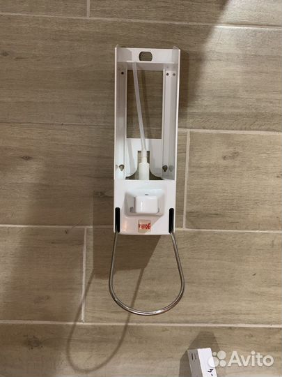 Дезинфектор для рук