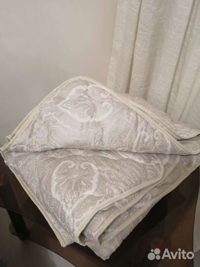 Одеяла верблюжья и овечья шерсть