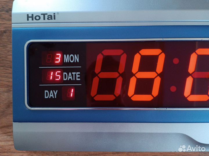 Новые электронные большие часы на стену