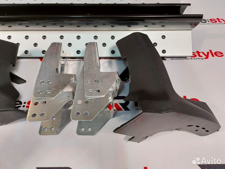 Подножки Honda CR-V 06-12г Стиль BMW