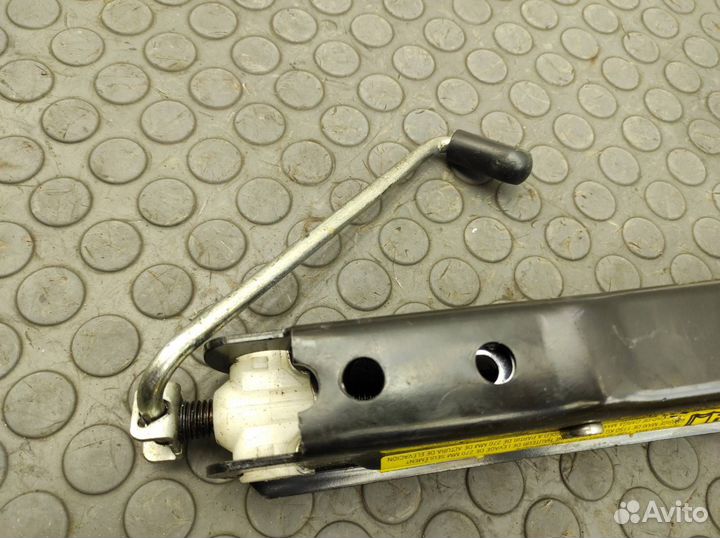 Домкрат Volkswagen Passat Cc B6 cdaa 1.8 TSI 2013