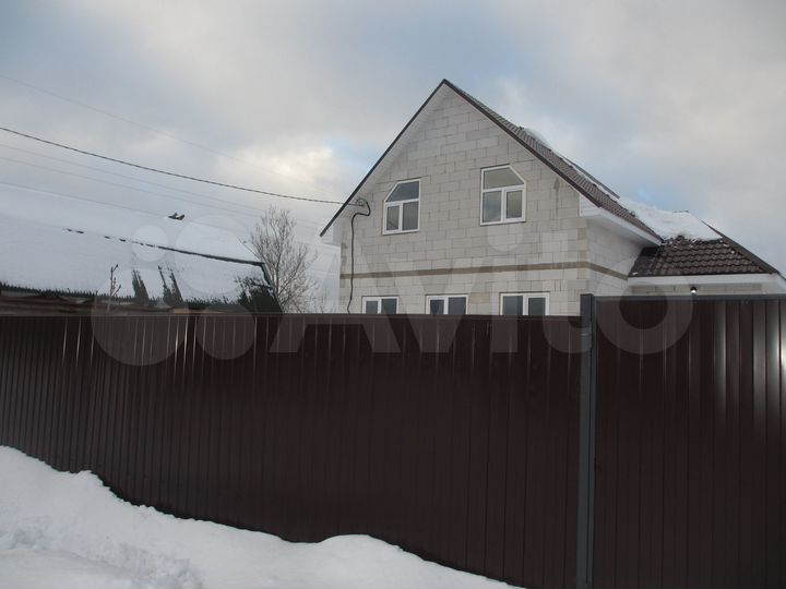 Коттедж 138,6 м² на участке 7,5 сот.