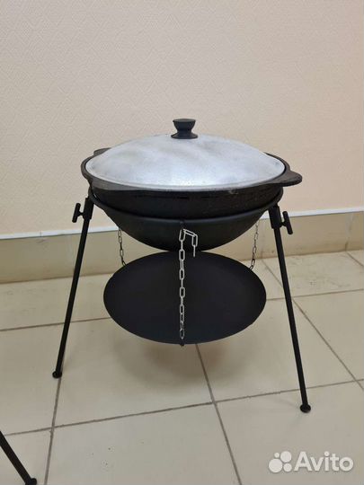 Казан чугунный / Тренога для казана с чашей