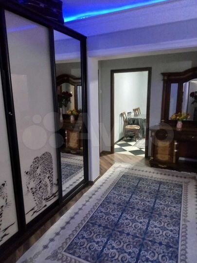 2-к. квартира, 80 м², 7/10 эт.