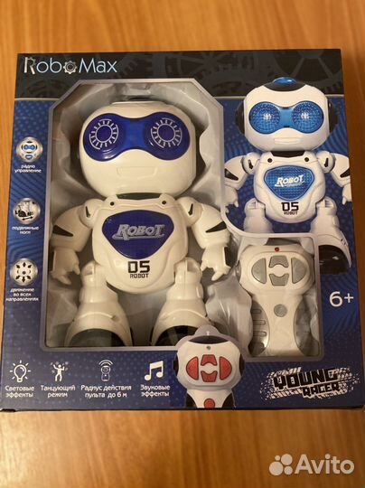 Робот на радиоуправлении танцует, свет, звук