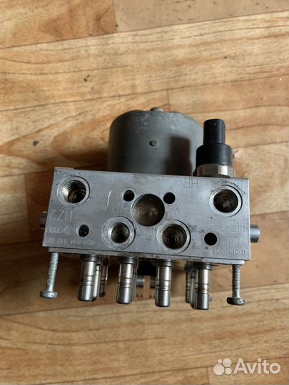 Блок abs audi a8 d3 2005