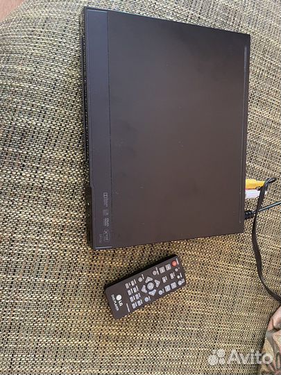 DVD плеер LG DP132