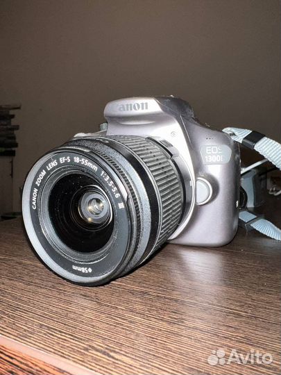 Canon eos 1300d