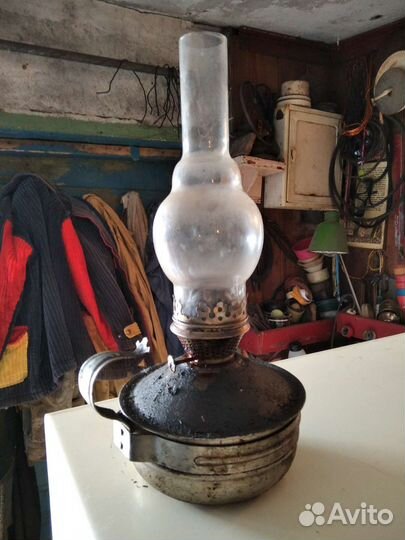 Лампа керосиновая