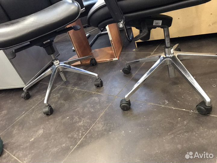 Кожаное кресло руководителя Sitland Age (Италия)