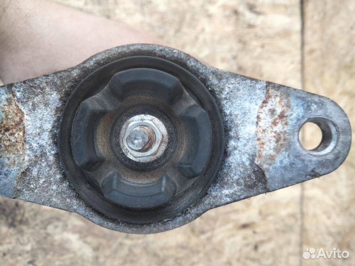 Стойка амортизатора задняя Mazda 6 GJ 2014