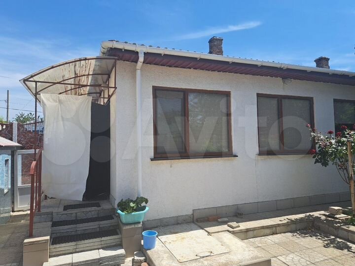 Дом 26,2 м² на участке 2 сот.