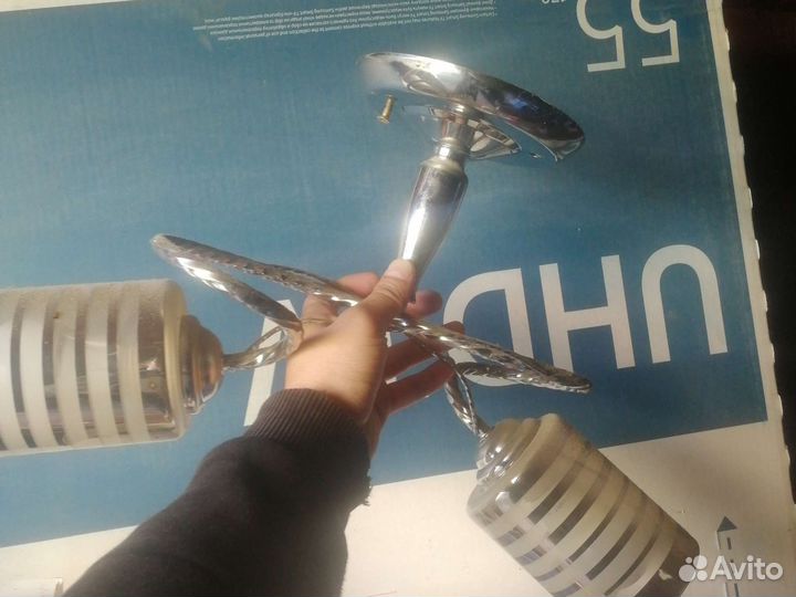 Лежит пылится