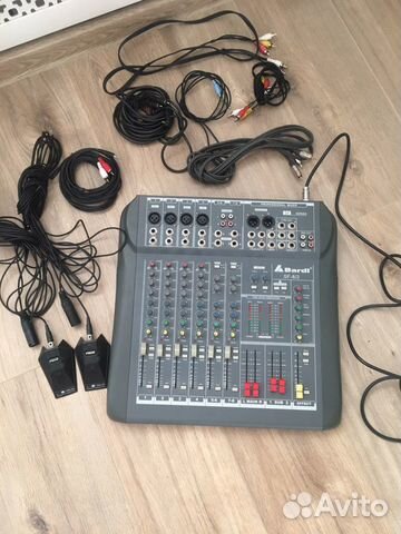 Микшерный пульт bardl sf-8 и два микрофона