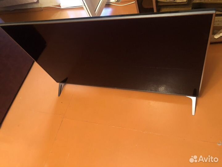 Телевизор smart tv 49 LG