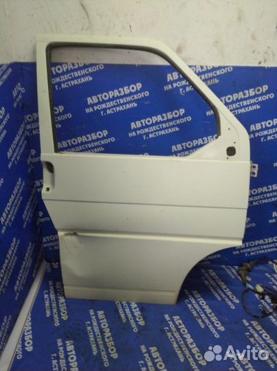 Передняя правая дверь. Volkswagen Transporter