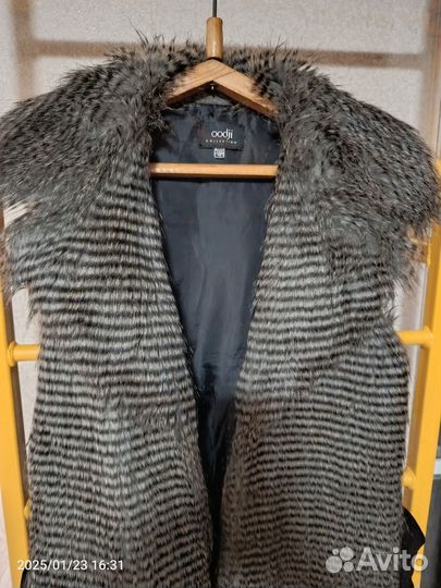 Жилетка женская 42