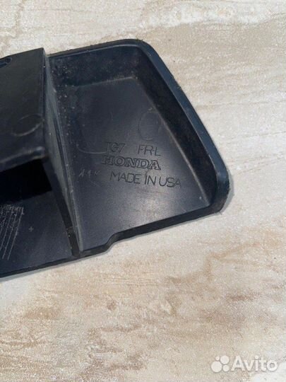 Брызговик передний левый Honda Pilot 3 С 2017 Года