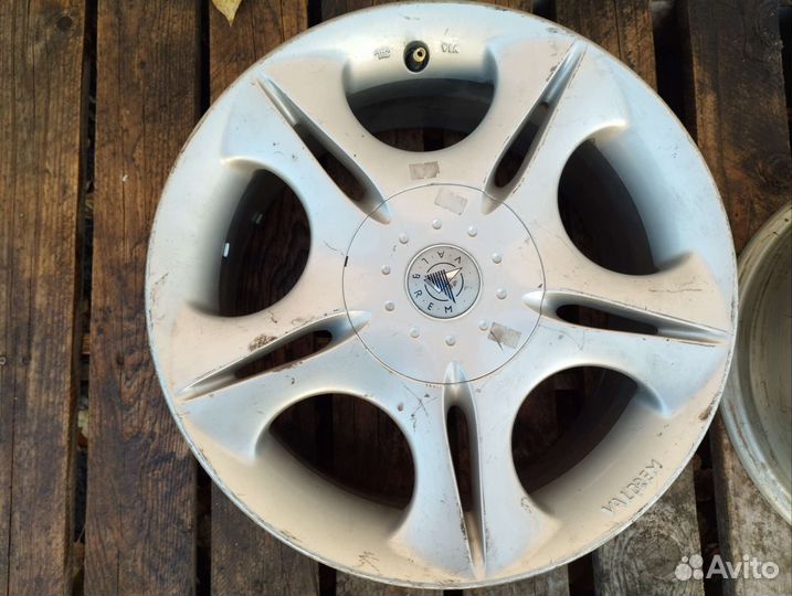 Литые диски R15 для Volvo