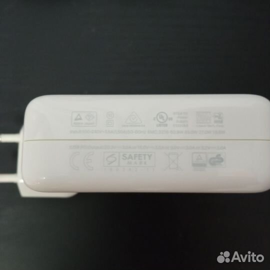 Apple блок питания 61W