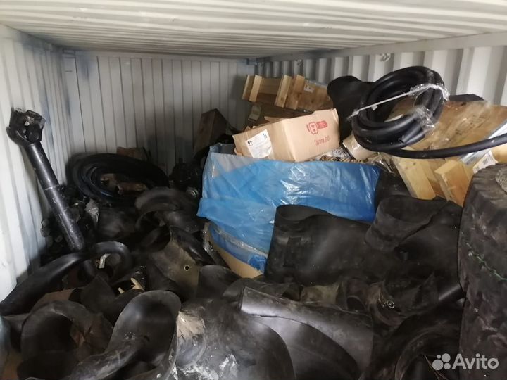 Контейнеры 20,40-фт (с имуществом)