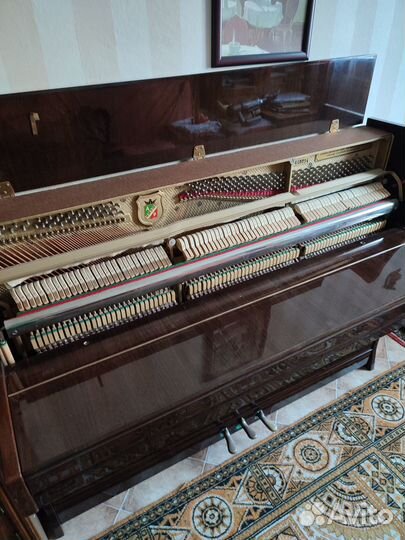 Пианино Petrof 100 sonatina, Чехия