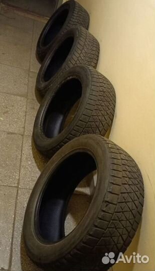 Bridgestone Blizzak DM-V2 235/55 R18 100T