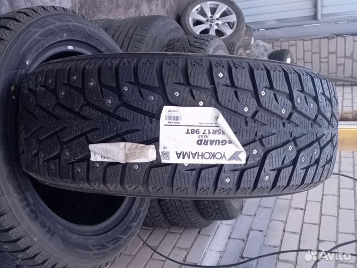 Yokohama Ice Guard IG55 215/55 R17 92T