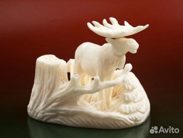 Скульптура «Лось в чаще»