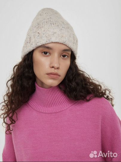 Шапка из смесовой пряжи с альпакой aim clo