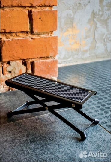 Подставка под ногу гитариста