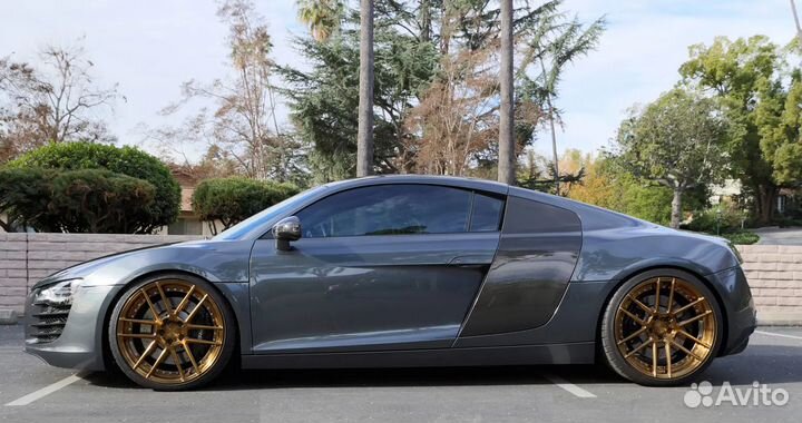 Двухсоставные кованые диски на Audi R8 R20x12