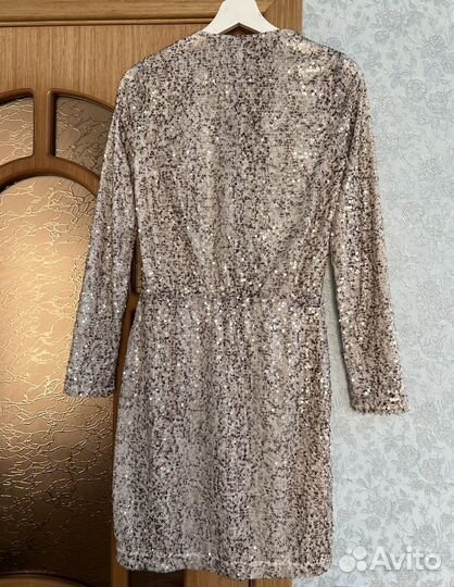 Платье праздничное