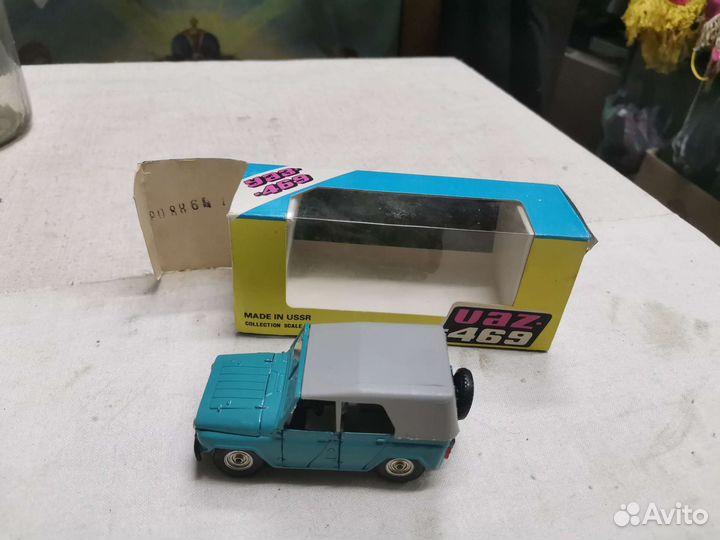 Модель автомобиля уаз-469 А34 1:43 (Ч)