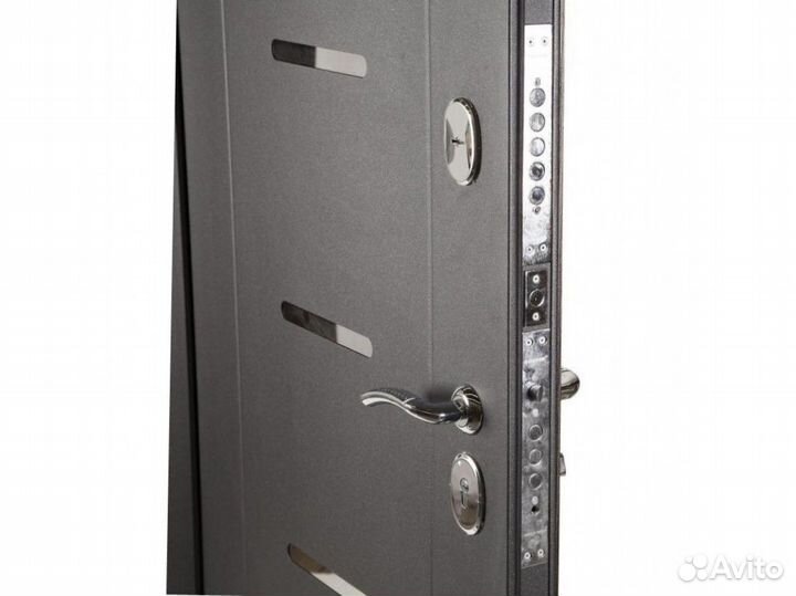 Дверь входная 