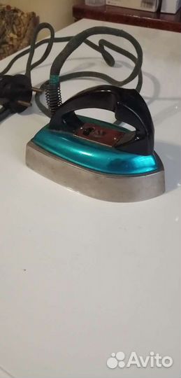 Утюжок дорожный 10 см высотой 1960 года