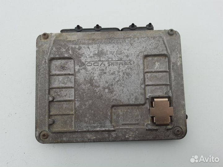 Блок управления двигателем Skoda Fabia